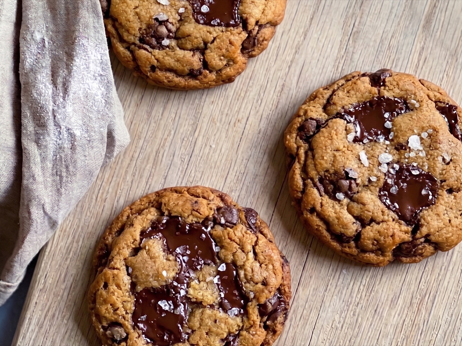 Tahini chocolate chip cookies